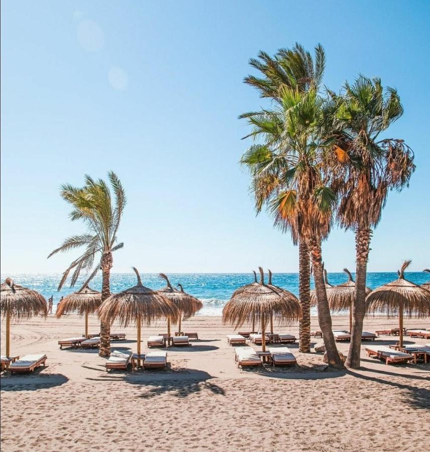 El Estudio De La Playa Benalbeach Holidays Paradise Benalmádena Kültér fotó