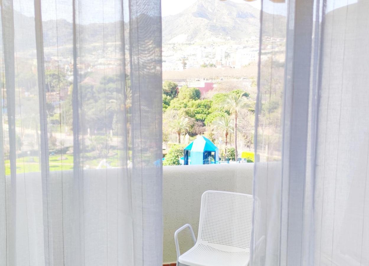 El Estudio De La Playa Benalbeach Holidays Paradise Benalmádena Kültér fotó