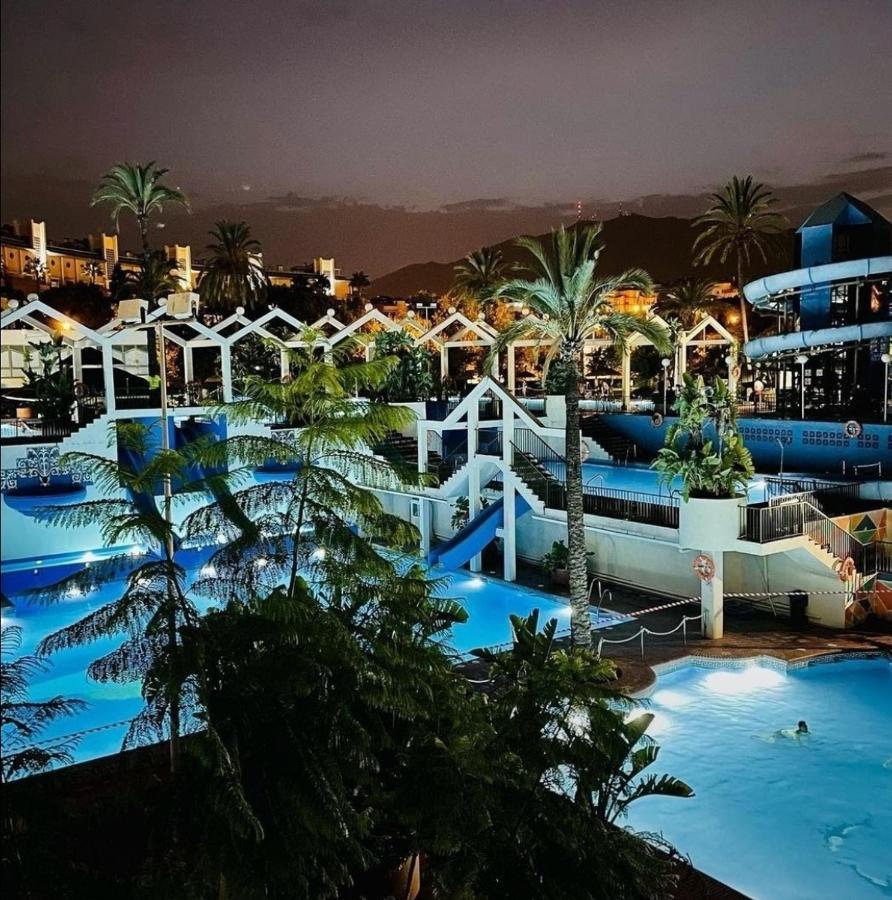 El Estudio De La Playa Benalbeach Holidays Paradise Benalmádena Kültér fotó